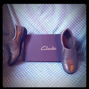 Clarks Pewter Ashland Blush Slip On Shoes- Size 6